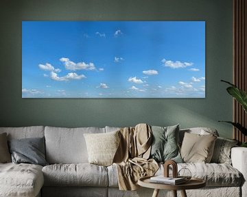 Sommerhimmel mit weißen Wolken  von Sjoerd van der Wal Fotografie