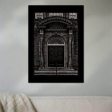 No 27 King's College Circle 1 with Border