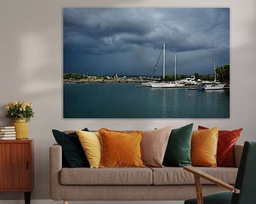 Dramatische Atmosphäre im Küstenhafen von Frank Photos