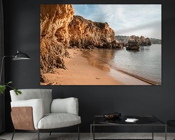 Strand Albufeira Gouden Kliffen aan Kabbelende Kust