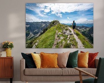 Uitzicht op de Entschenkopf en de Nebelhorn in de Allgäuer Alpen van Leo Schindzielorz