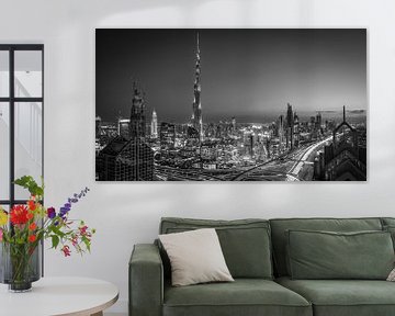 De Dubai Skyline (Black & White) van Dennis Wierenga