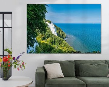 Vue sur le Koenigsstuhl depuis le point de vue de Victoria sur les falaises de craie de la mer Baltique. sur Andreas Völkel