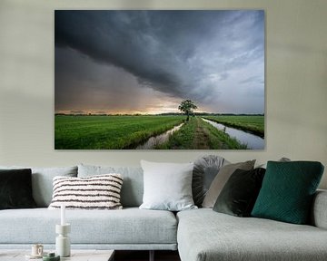 Orage au coucher du soleil