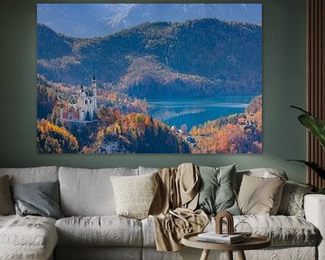 Schloss Neuschwanstein im Herbst, Bayern, Deutschland