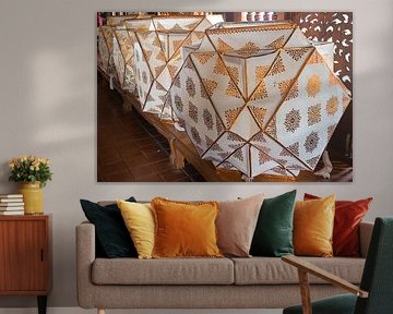 Lanternes géométriques décoratives en Thaïlande sur Minimalistic Travel Photography by.Rieneke