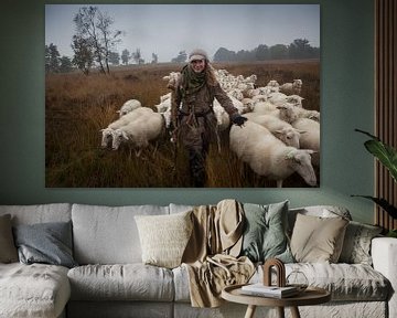 Herderin op de Veluwe von Marc Baars