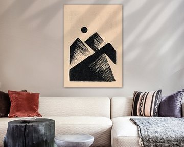 Abstrakte Berge und Mond in Beige von Niklas Maximilian