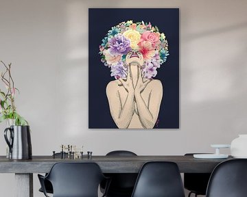 Floral Joy - Nackte Frau mit Aquarellblumenhaar, die positive Energie verbreitet von Chrz - AquaPixelFusion