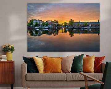 Blick auf die Walter-Süskind-Brücke & Eremitage-Museum in Amsterd von Amsterdam.Photos
