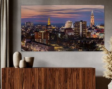 Skyline von Groningen nach Sonnenuntergang von Henk Meijer Photography