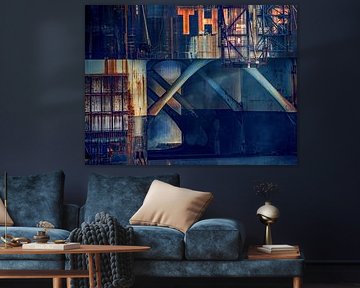 Industrieel schip, stoer en staal in oranje en blauw van Sia Windig