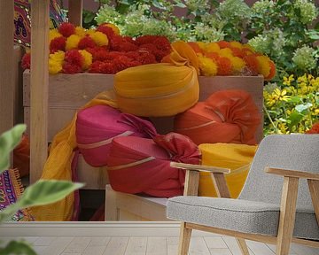 Kleurrijke Stoffen en Tulbanden – Sunflower Surprise Tentoonstelling