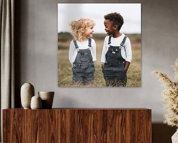 Porträt von zwei Kleinkindern