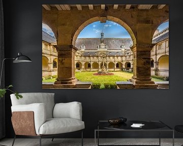 Kreuzgang der Basilique de Sainte-Anne-d`Auray, Bretagne von Christian Müringer