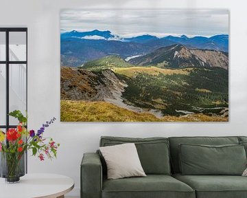 Beeindruckendes Bergfoto vom Kotzen in Hinterriß – eine kraftvolle Alpenlandschaft, geprägt von Fels, Wald und klarer Karwendel-Atmosphäre. Perfekt für alle, die authentische Bergnatur lieben. von Miriam Schwarzfischer Fotografie