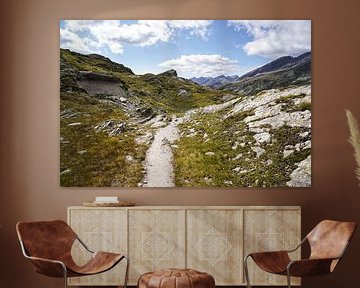 Spectaculaire paysage alpin suisse avec glacier - des montagnes puissantes, une glace éclatante et une atmosphère de haute montagne impressionnante. Un motif fort pour les vrais amoureux des Alpes.