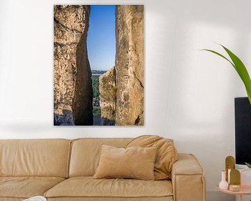 Uitzicht door de rotsen bij de Bastei brug