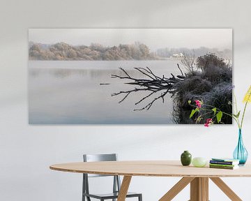 Sunrise at the lake. by Bart Ceuppens