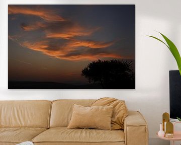 Gefärbte Wolken nach Sonnenuntergang in Richtung Rhön