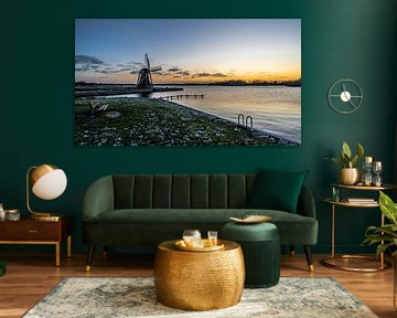Molen de Helper aan het Paterswoldsemeer van Henk Osinga