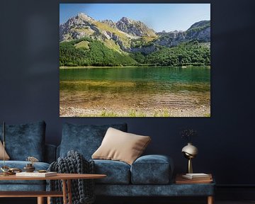 Ongerepte wildernis, eeuwenoude bossen en indrukwekkende berglandschappen: Het Nationaal Park Sutjeska laat de natuur van Bosnië van zijn meest ongerepte en spectaculaire kant zien. van Miriam Schwarzfischer Fotografie