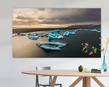 Blue Diamonds of Jökulsárlón - Iceland Glacier Lagoon by Stefano Scoop