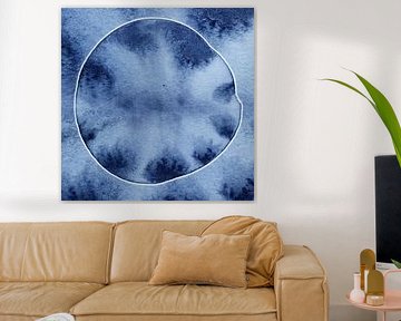 ECHO AQUA MINERAL 970 - Minimalistisches blaues Aquarell Wandkunstwerk von Saskia Mensink PRINTS