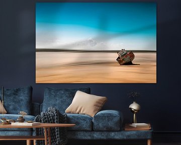 Schipbreuk op zand - Abstractie van Dirk Wüstenhagen