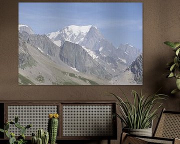 Mont Blanc: Een spectaculaire langeafstandswandelroute door Frankrijk, Italië en Zwitserland - vol gletsjers, bergtoppen, alpenweiden en prachtige bergmomenten. van Miriam Schwarzfischer Fotografie