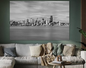Seattle skyline by Ilya Korzelius