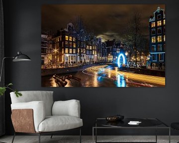 Amsterdam canals at night von Maria Nevels