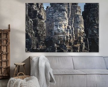 The timeless smile of compassion by Walter G. Allgöwer