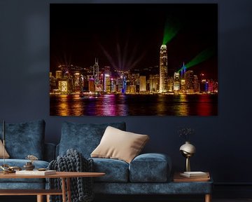 Skyline Hong Kong bij nacht van Gijs de Kruijf
