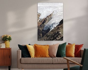 Les montagnes de l'Engadine présentent un mélange harmonieux d'étendues alpines, de lacs cristallins et de douces forêts de mélèzes. Le paysage semble baigné de lumière, calme et majestueux à la fois - un paradis naturel au cœur de la Suisse.