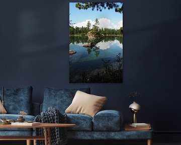 Les montagnes de l'Engadine présentent un mélange harmonieux d'étendues alpines, de lacs cristallins et de douces forêts de mélèzes. Le paysage semble baigné de lumière, calme et majestueux à la fois - un paradis naturel au cœur de la Suisse.