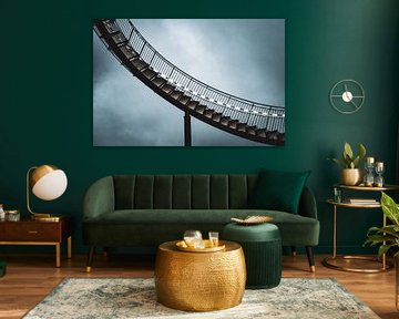 Steel in motion by Jenny Kambeck