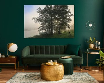 Oeverlandschap Schwackenreuter gezien in ochtendmist in september - Mühlingen van BlattArt - Christine Horn