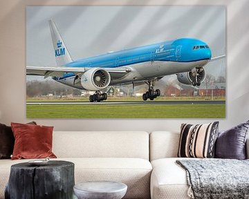 Landung einer KLM Boeing 777-300 Passagiermaschine.