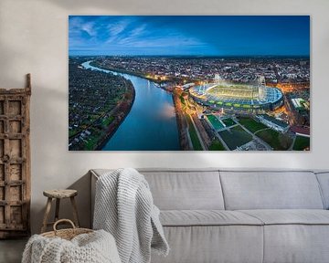Weserstadion bei Nacht in Bremen, Deutschland von Michael Abid