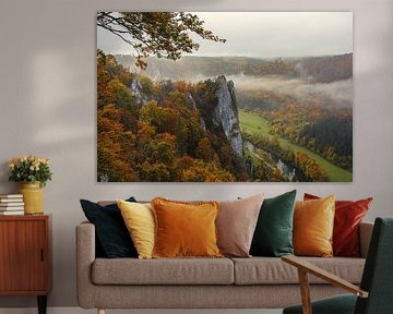 Stiegelesfelsen et Danube avec les derniers restes de brouillard vus depuis le point de vue de Burgstall - Parc naturel du Haut-Danube sur BlattArt - Christine Horn