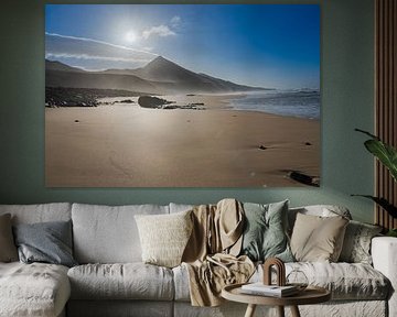 Fuerte ventura sunny mountain by beach sur Bfec.nl