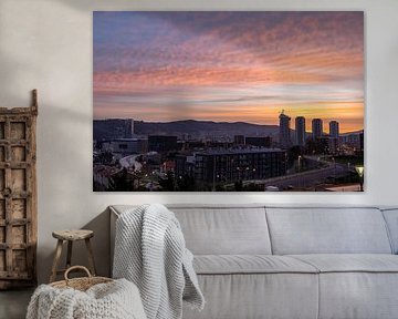 Lever de soleil sur la ville de Bilbao sur Peter Haastrecht, van