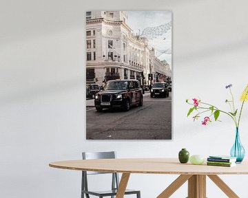 Regent Street Cabs by Valeska Mensonides Fotografie
