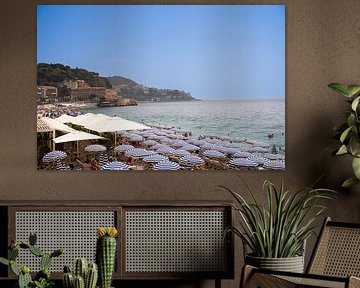 Sonnenschirme in Nizza von Stef Wingens