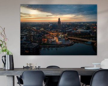 Zonsopgang in Zwolle met de Peperbus en winterlicht van Thomas Bartelds