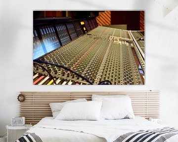 Beeindruckendes Mischpult von Frank's Awesome Travels