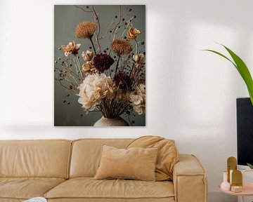 Blumenstrauß dunkelgraue Wand