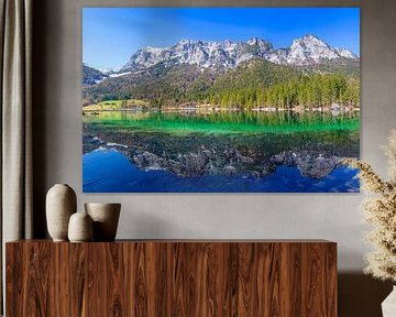 Beau reflet à Hintersee à Ramsau près de Berchtesgaden