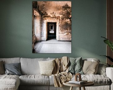 broken pieces - Fresques dans un palazzo italien abandonné sur maxxe